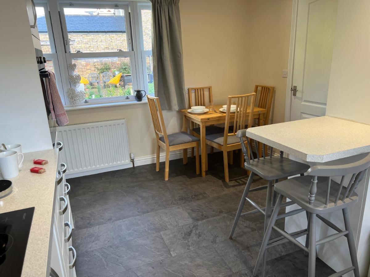 Apartamento Cosy Hillside Annex Stanwick  Exterior foto